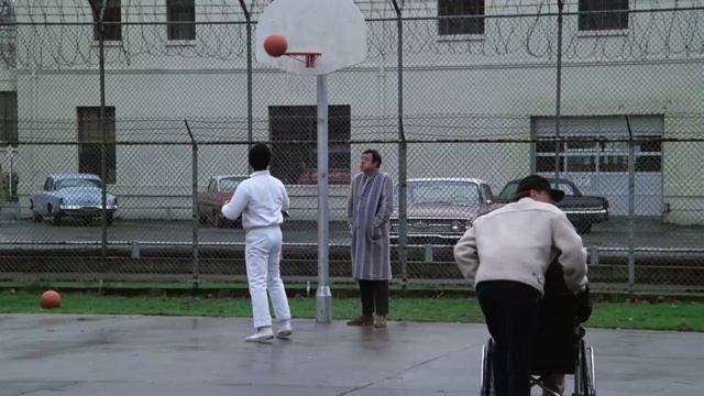 Побег (кф. Пролетая над гнездом кукушки)