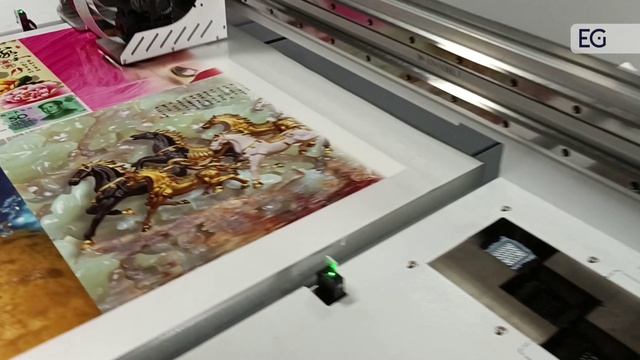 УФ-принтер для печати на плоских поверхностях и рулонных материалах 6090 смотреть онлайн