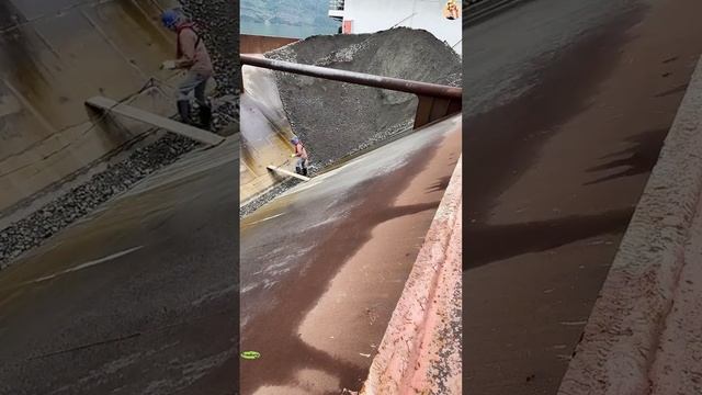 Строительство, разгрузка баржи смотреть онлайн