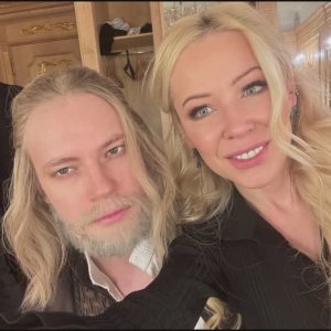 Двое... Он и Она...