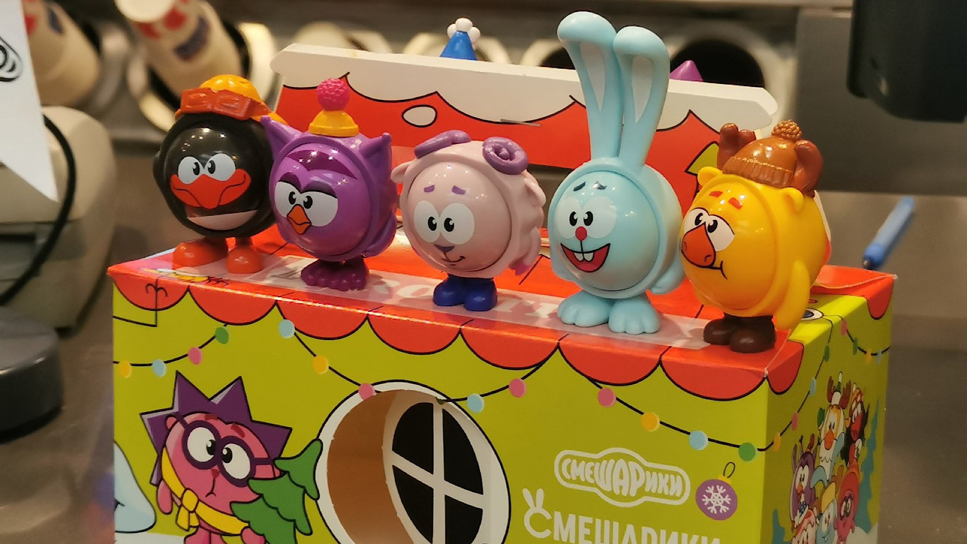 Обзор на серию Смешариков в Rostic’s и Дракончики от Вкусно и точка смотреть онлайн