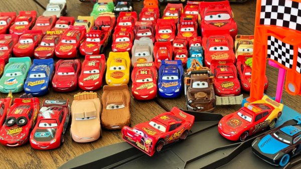 Машинки Hot Wheels Star Wars. Хот Вилс - Racerverse Star Wars игровой набор.