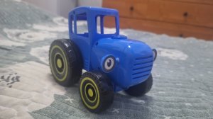 Синий трактор