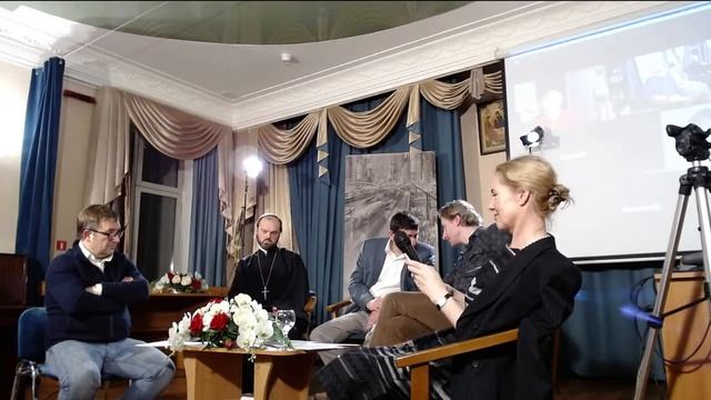 PRESENT CONTINUOUS: Конец истории или конец человека?