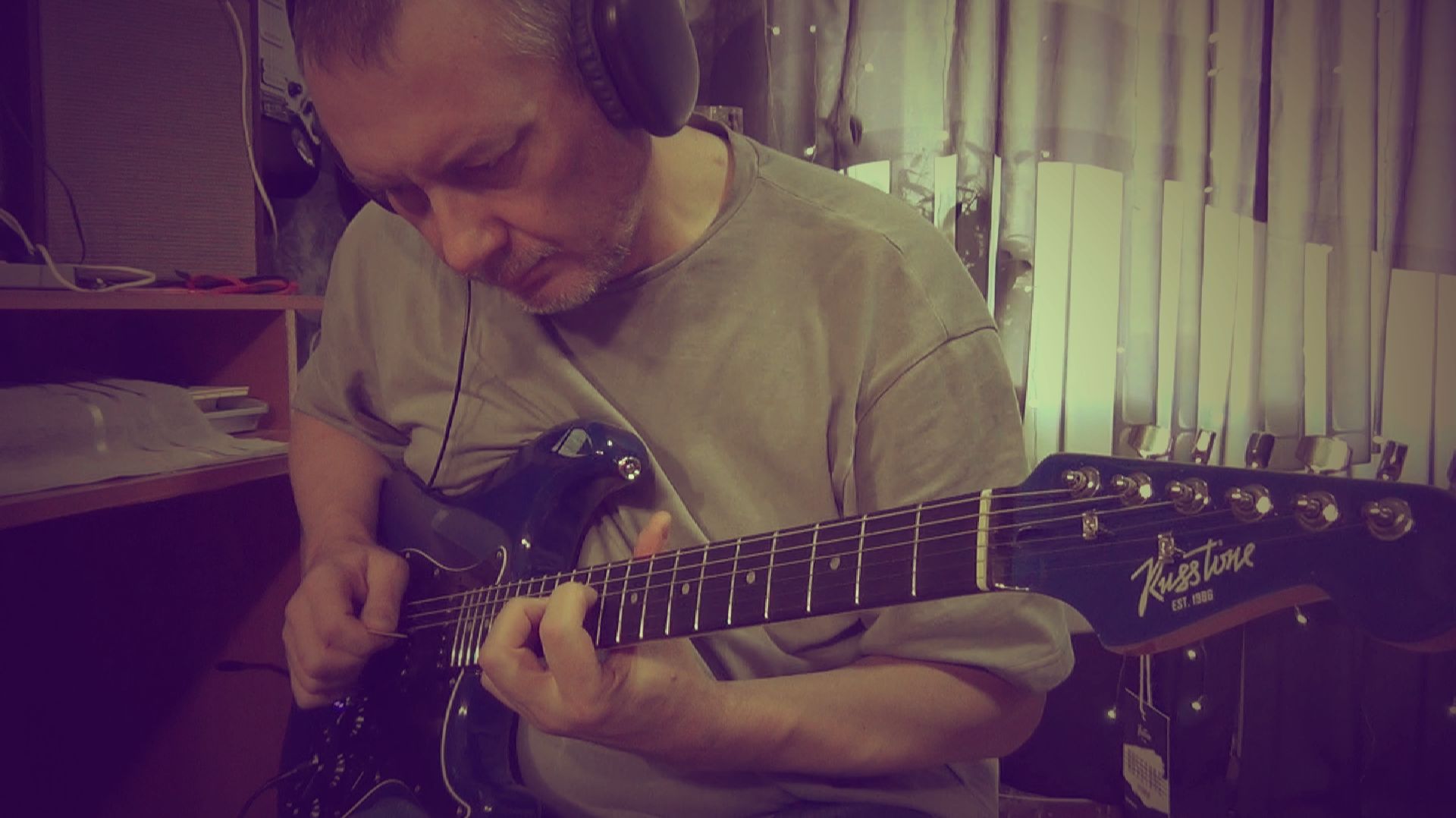 Russtone Spark HSS смотреть онлайн