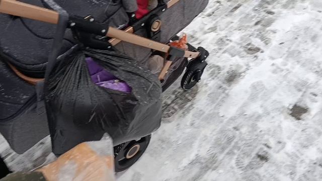 3ДЕКАБРЯ 25ГОД.СХОДИЛИ ДО ЦЕНТРА. смотреть онлайн