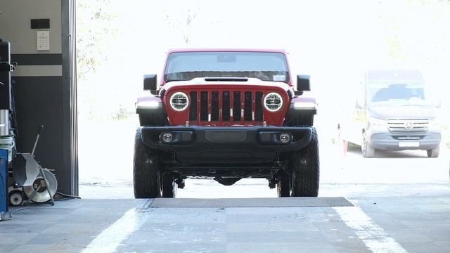 Red_wrangler1 (1)