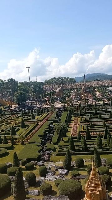 Дорога, которая ведёт не туда, куда думал Что скрывает Nong Nooch? смотреть онлайн