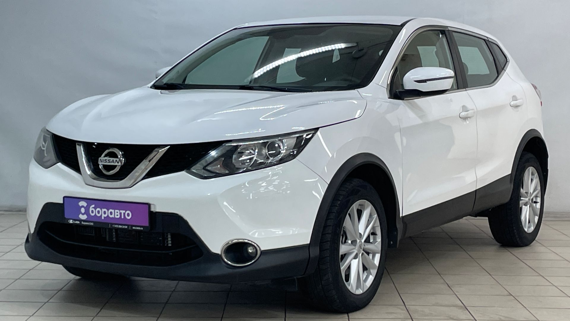 NISSAN QASHQAI смотреть онлайн