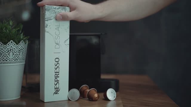 Nespresso Descaling инструкция по очистке от накипи кофемашины Nespresso C30 Essenza Mini