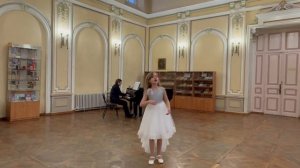 Крапеницкая Есения, муз. А.Островский, сл.О.Фадеевой "В зимнем лесу"