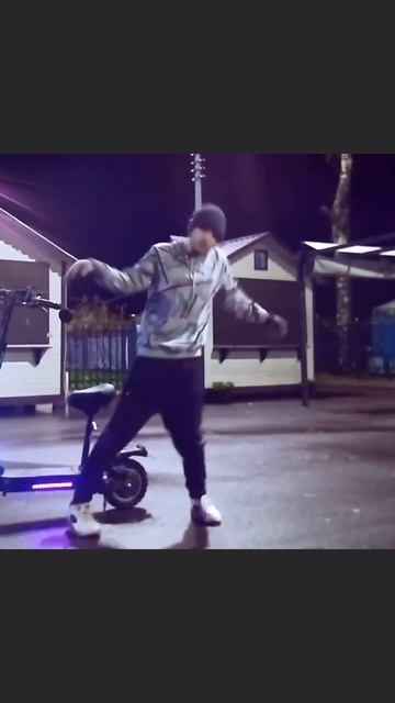 #танцы #танец #танцор #искусство #москва #музыкант #музыка #стиль #танцуйпокамолодой #dance #dancer смотреть онлайн