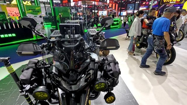 Мотоциклы VOGE (LONCIN). Выставка CIMA MOTOR. Часть 40. смотреть онлайн