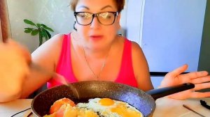 ВОТ ,ЧТО ПОСОВЕТОВАТЬ ,Я не знаю,МОЖЕТ ПОМОЖЕТЕ ВЫ⁉️🤷♀️/Мукбанг