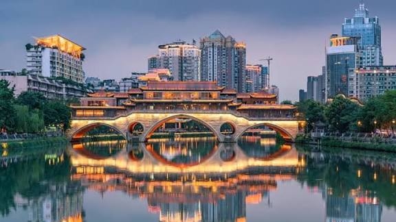 Китай/Ченду/родина панды/2025г смотреть онлайн