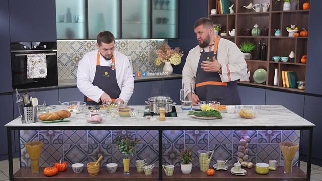 «На кухне с „Мария-Ра“»: простой рецепт рассольника, который затмит ресторанные версии смотреть онлайн