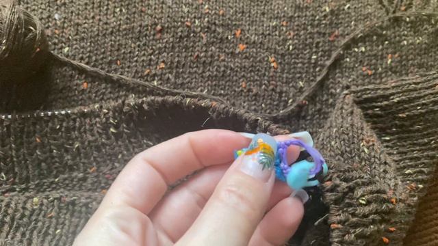 Вязание 🧶 Плечевые процессы🪾Ноябрь 2025 смотреть онлайн