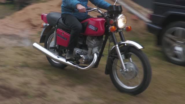 Музей мотоциклов ИЖ Владимира Ломаева Легенда Ижмаш, Часть 7. смотреть онлайн