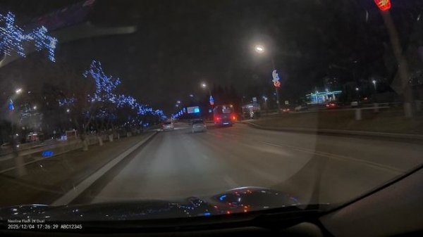 Neoline Flash 2K Wi-Fi Dual ночью