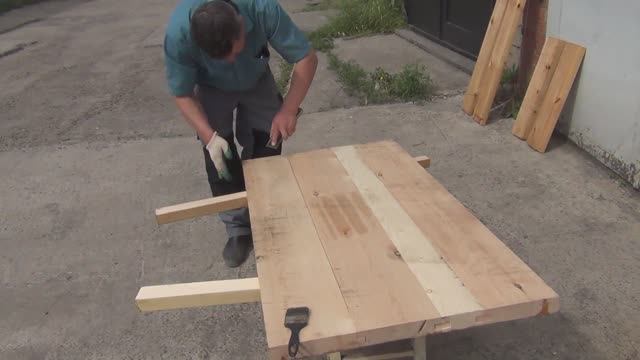 Дверь на Таежную ИЗБУ Рыбалка Тайга Охота Лесная Изба смотреть онлайн