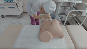 Проведение аускультации плода с помощью акушерского