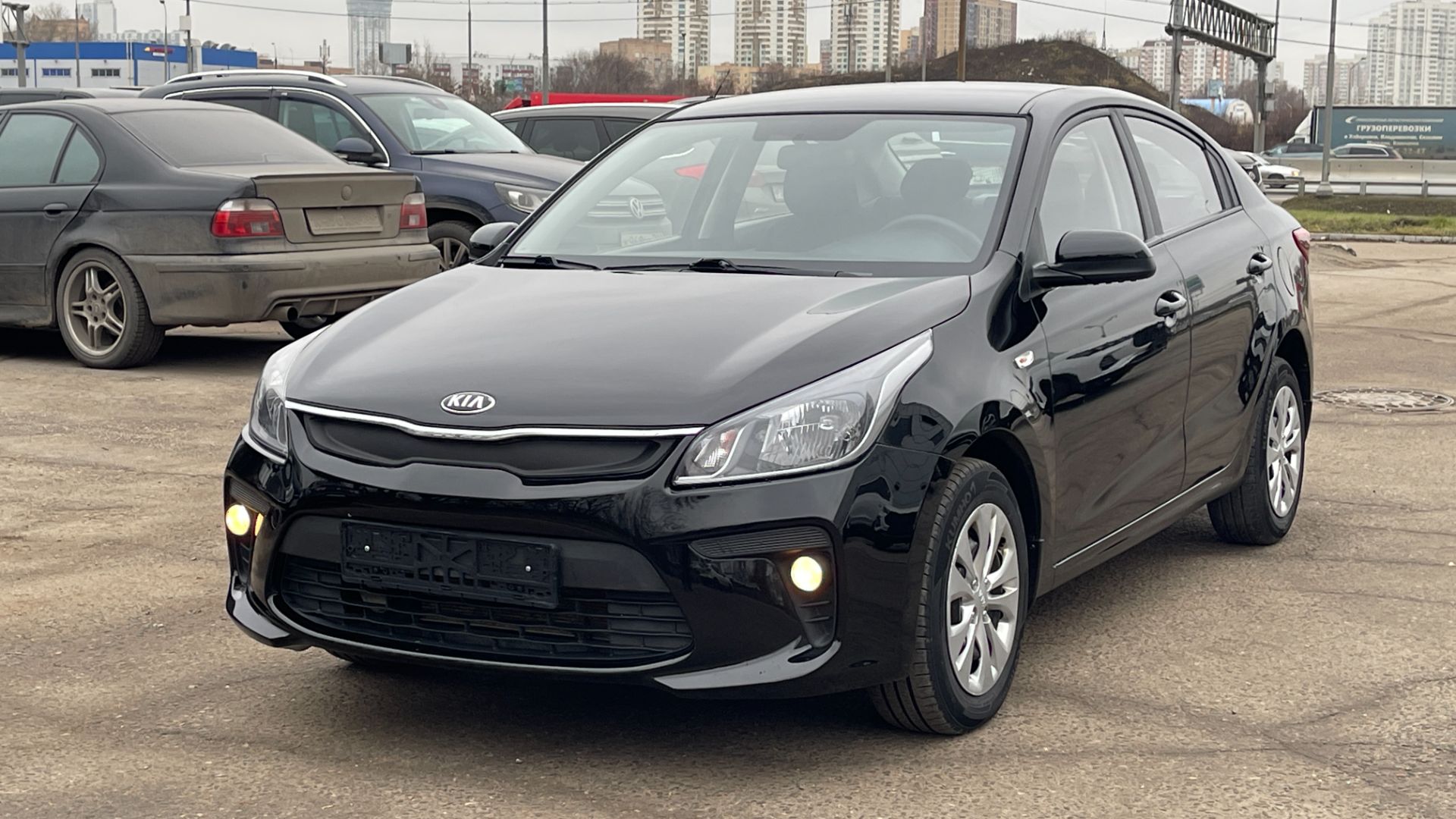 KIA RIO (2017) смотреть онлайн