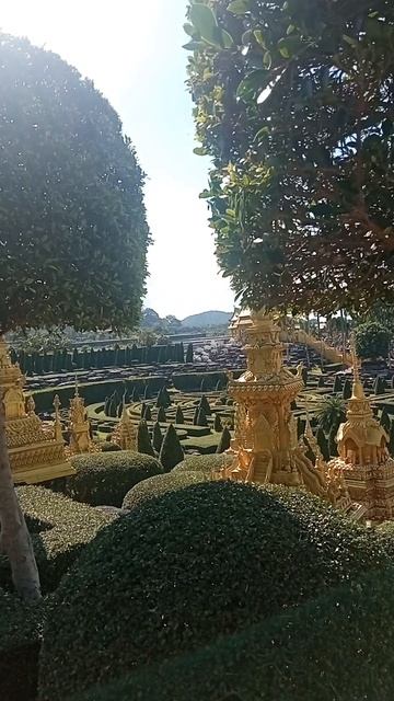 Тихая зона: где никто не снимает, но стоит Что скрывает Nong Nooch? смотреть онлайн