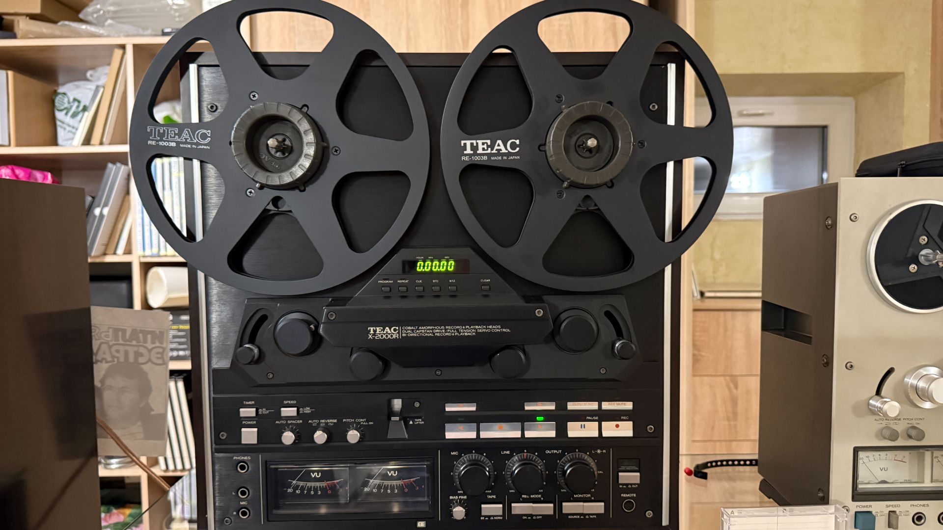 TEAC X 2000R черный брутал смотреть онлайн