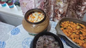 Топлю печь,готовлю тыквенный обед.