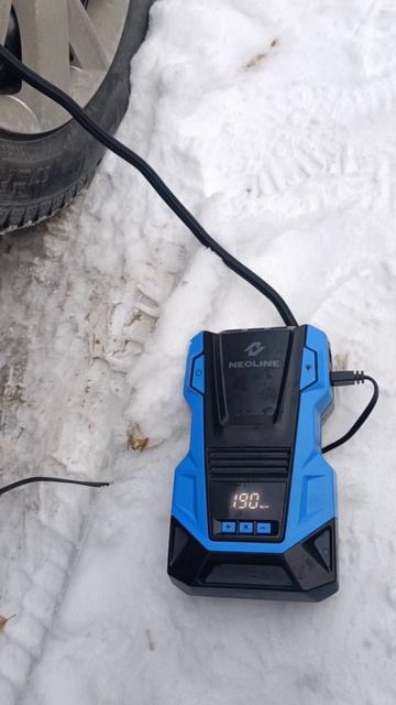 Такой компрессор работает даже в суровые минуса. смотреть онлайн