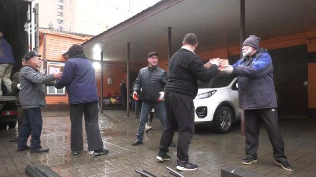 Из Егорьевска отправили очередной гуманитарный конвой в зону проведения спецоперации смотреть онлайн