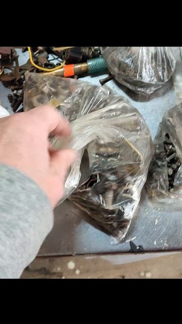 коробка с гаечками