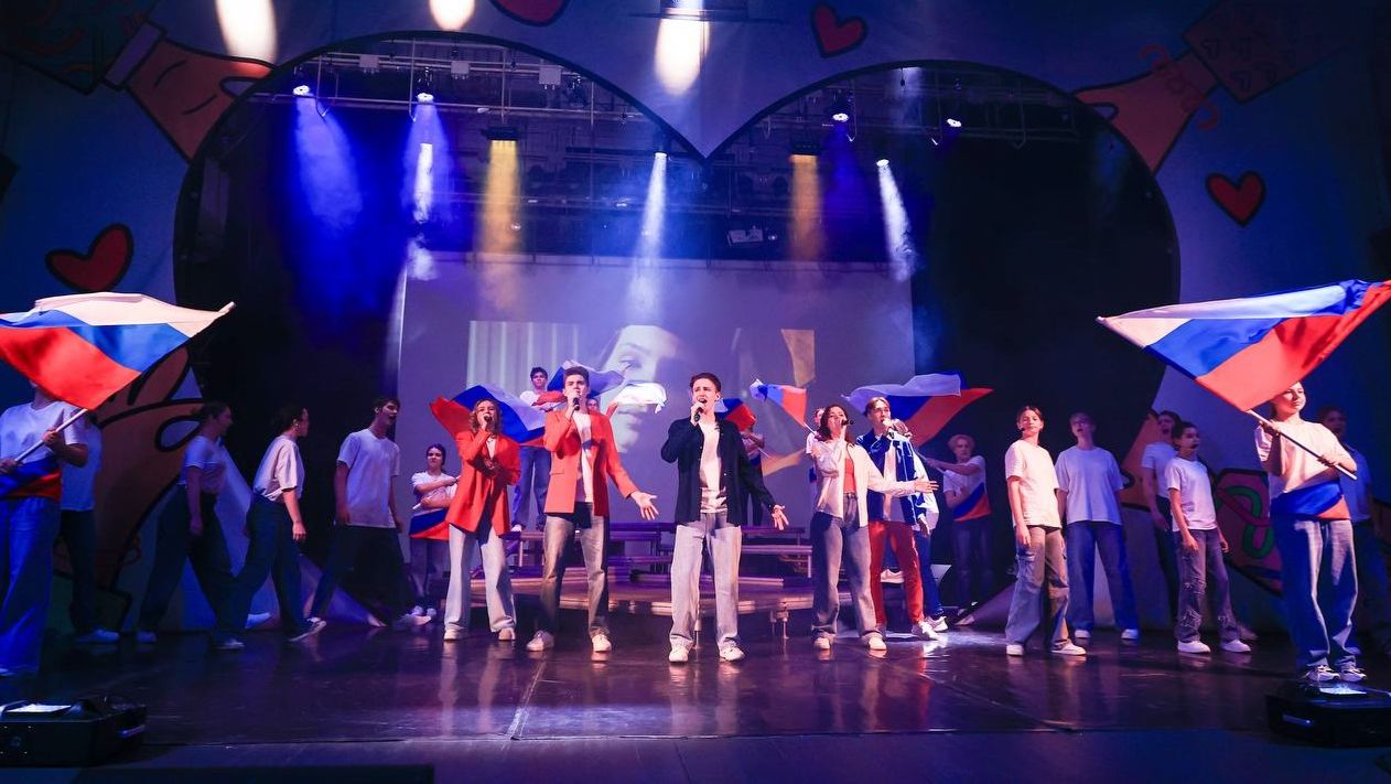 (12+) Волонтер года: в Мытищах прошла церемония награждения добровольцев смотреть онлайн