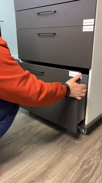 Ящик Tekform Slimline открываются легким прикосновением и мягко и плавно закрываются #доводчик смотреть онлайн