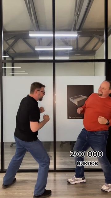 Петля Titus T-type — одна на весь срок службы кухни! #фурнитура #петлясдоводчиком смотреть онлайн