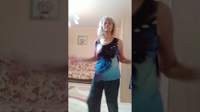Танцевальная  зарядка для хорошего настроения