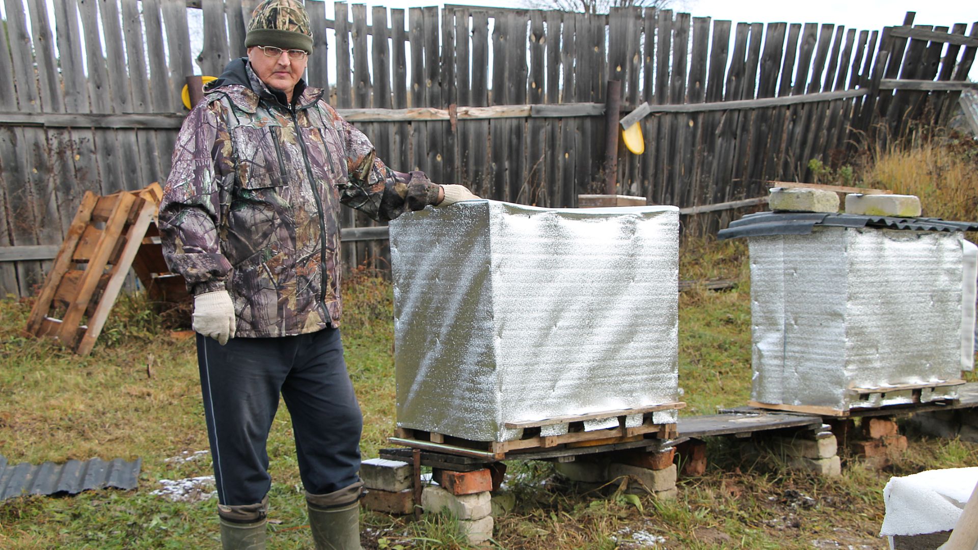 Состояние  пчёл после длинной  зимовки   на воле.