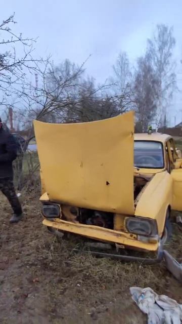 Распилили мой москвич 😭 #москвич412 #машинамосквич смотреть онлайн