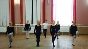 На одной ноге постой ка, Танец для детей