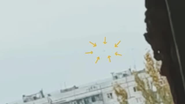 Украинский военный с первого выстрела из UAR-15 сбивает дрон