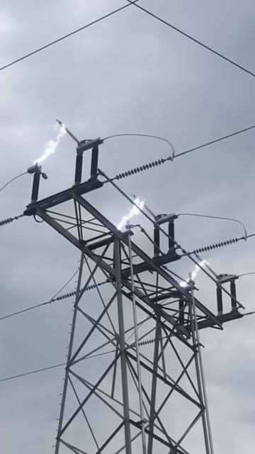 Удары молнии - сбоник смотреть онлайн