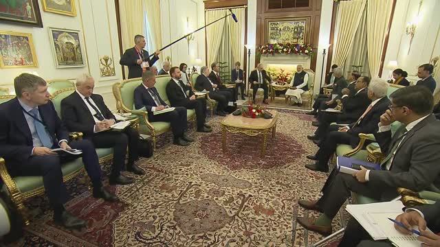 Беседа с Премьер-министром Индии Нарендрой Моди смотреть онлайн