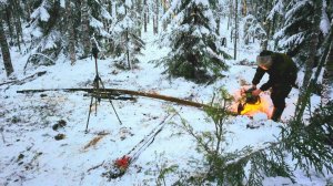 Зимняя сказка! Металлокоп с подписчиком по первому снегу!  Заготавливаем рельсы.