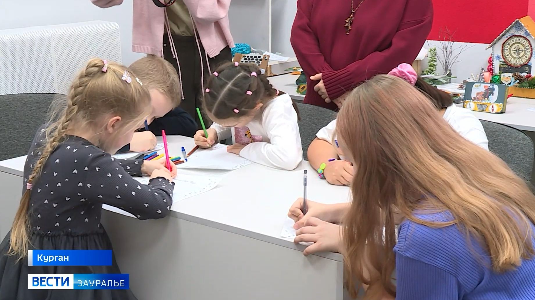 Почта Деда Мороза начала работу в детской библиотеке имени Гайдара смотреть онлайн