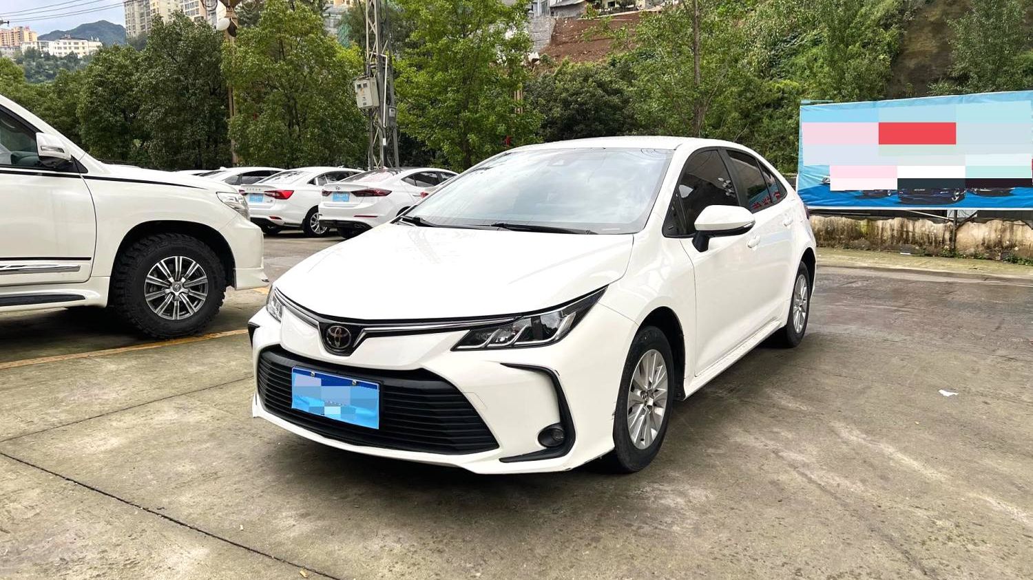 Toyota Corolla 1.2T CVT смотреть онлайн