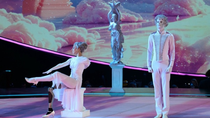 «Синяя птица»: 2-й выпуск 12-го сезона 30.11.2025 . Каждый номер- это маленькая история. смотреть онлайн