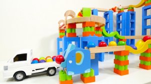 СТРОИМ ГОРКУ ДЛЯ ЦВЕТНЫХ ШАРИКОВ АСМР ВИДЕО ДЛЯ ДЕТЕЙ ДЕТСКИЙ КАНАЛ ИГРАЛКИ-ЗАЛИПАЛКИ