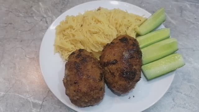 Котлеты с макарошками