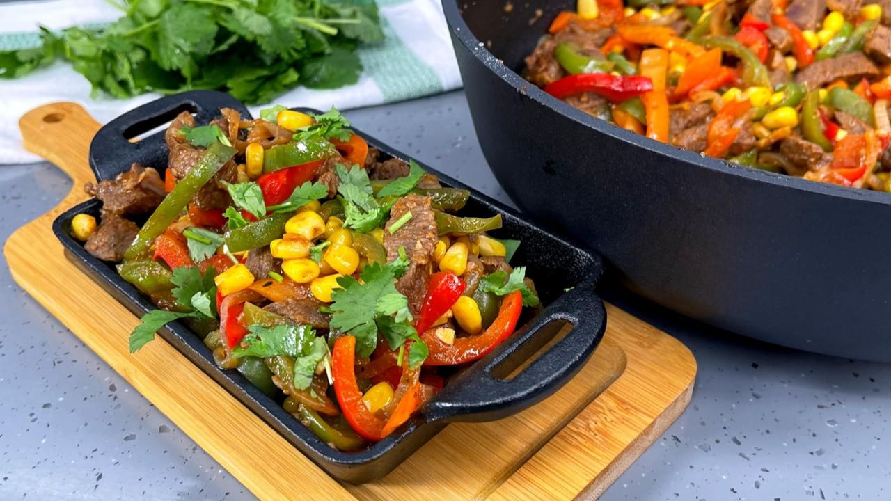 Не прошло и двух минут, как умяли всю тарелку! Очень вкусное Мясо "По-Мексикански". РЕЦЕПТ простой смотреть онлайн