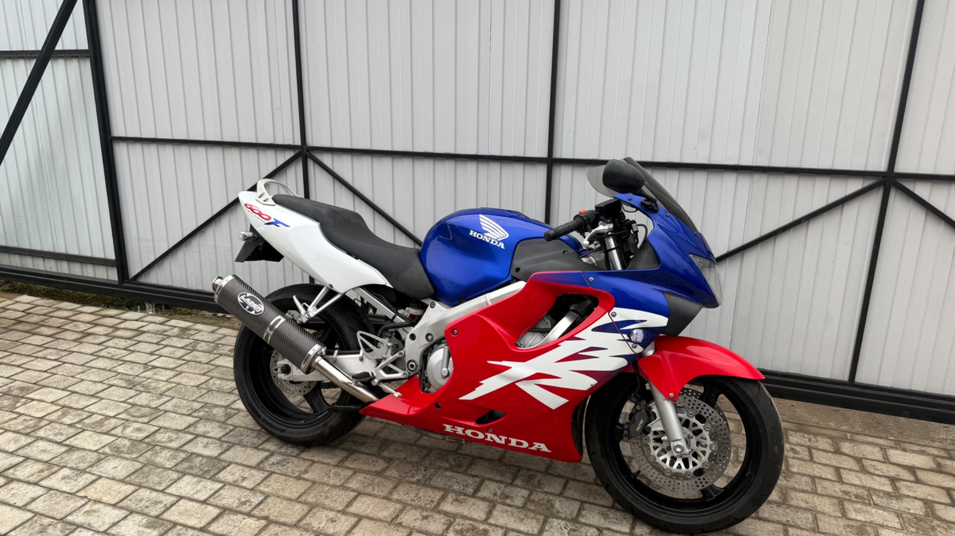 Обзор мотоцикла Honda cbr600f4 2000год. 9262862924(WhatsApp) смотреть онлайн